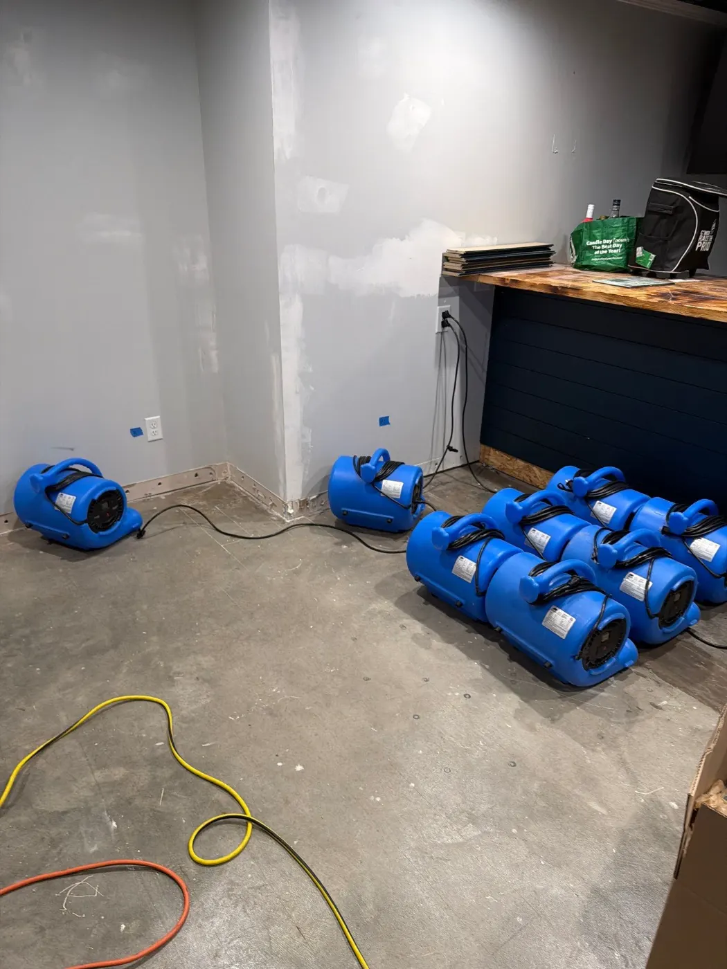 Basement water extraction in Glen Oaks Commons Indiana home